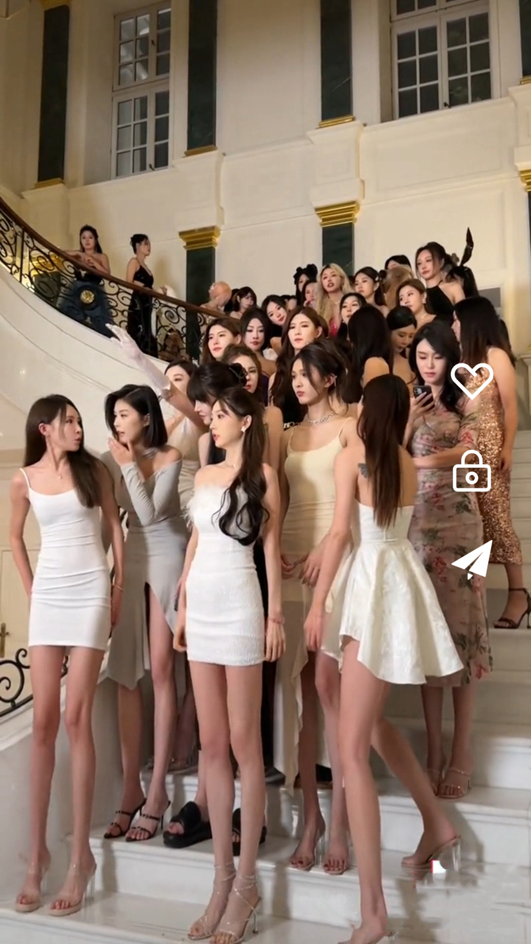 异世女王传 小说截图